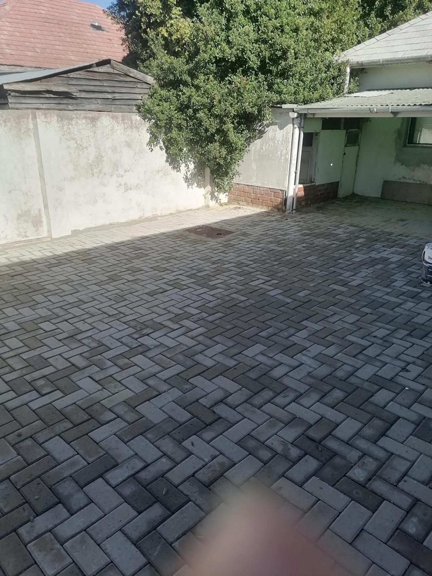 22clyde Street *